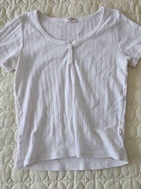Brandy Melville pointelle baby tee